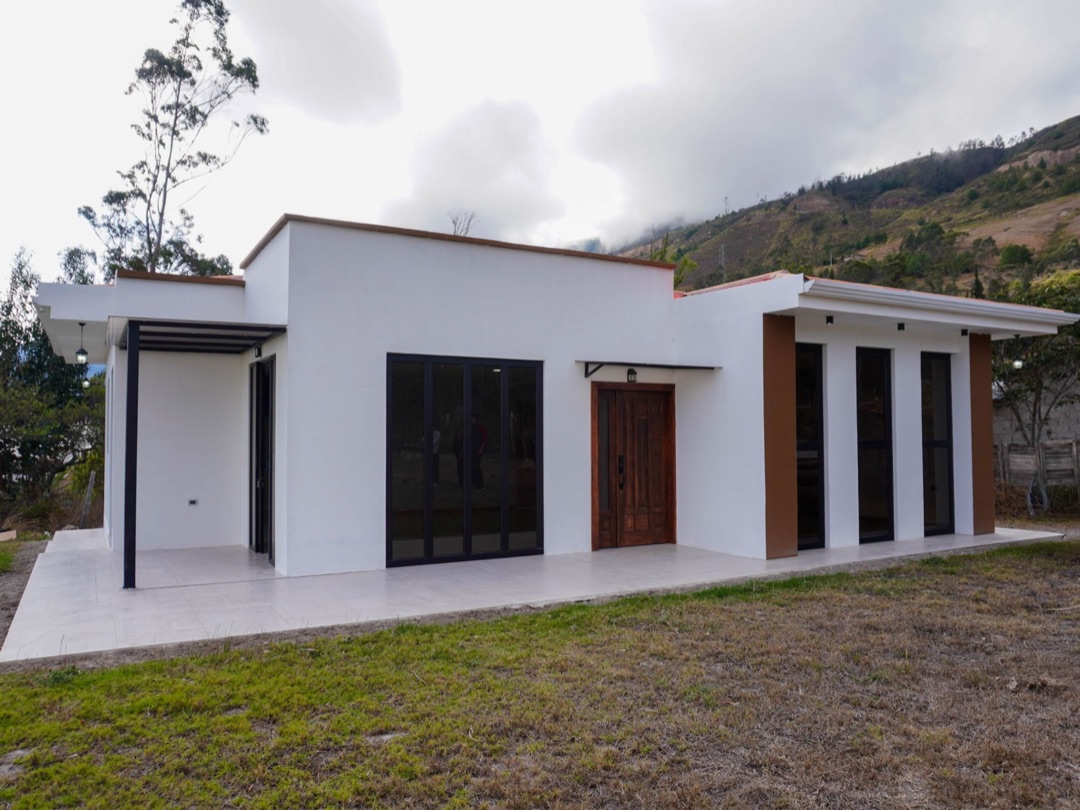 Casa por estrenar en Susudel, Oña